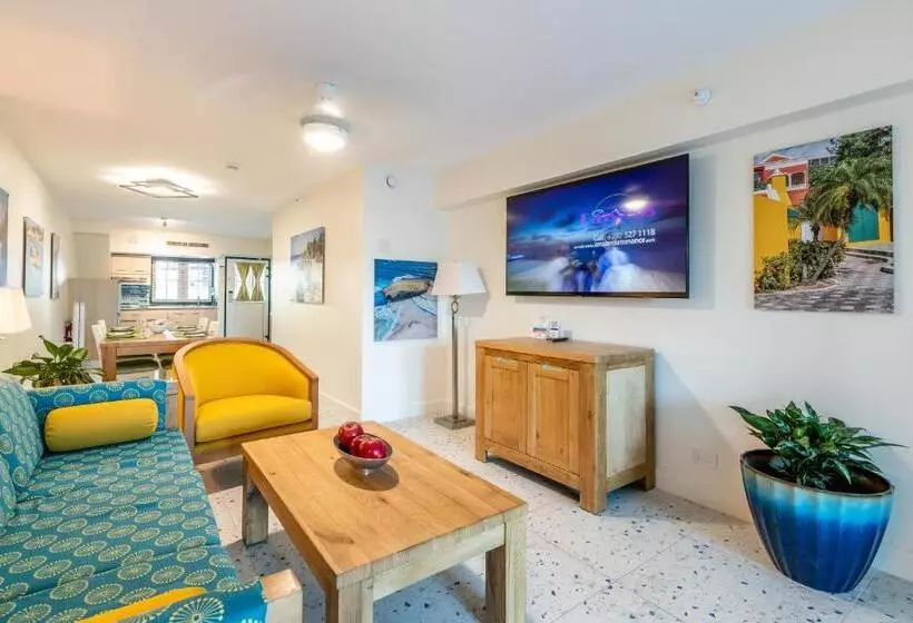 سوییت, Amsterdam Manor Beach Resort