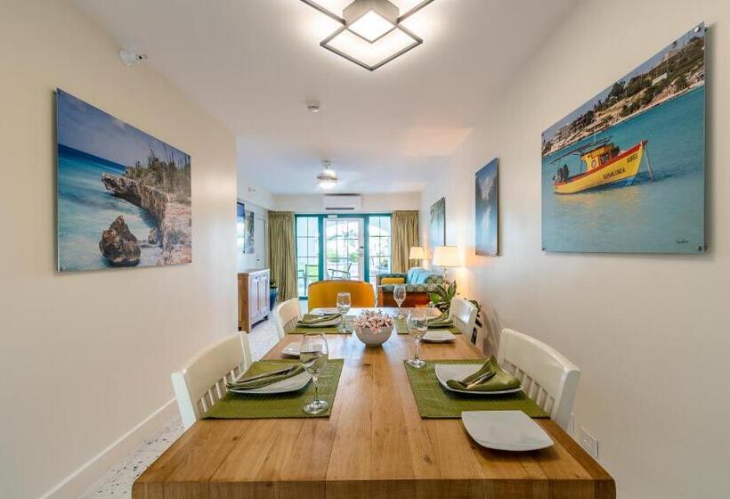סוויטה, Amsterdam Manor Beach Resort