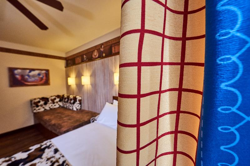 Номер Стандарт, Disney Hotel Cheyenne