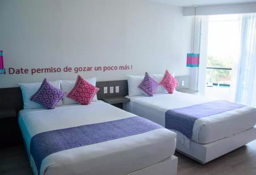 デラックスルーム, Fontan Ixtapa