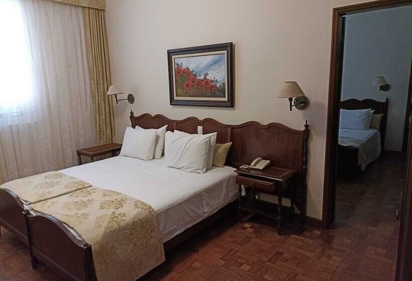 Quarto Quádruplo Estandar, Gloria Resort & Convention