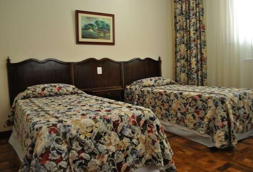 Quarto Quádruplo Estandar, Gloria Resort & Convention