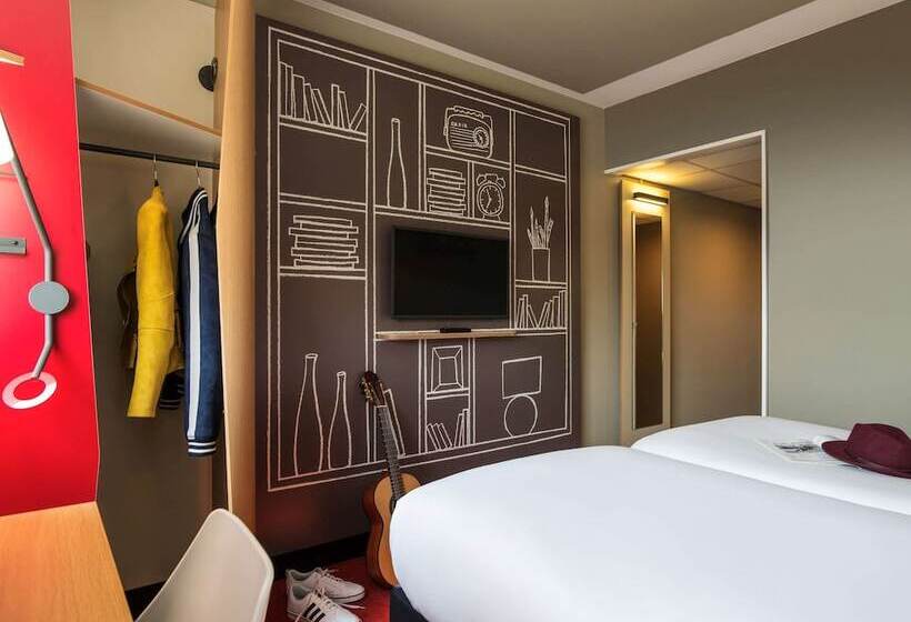 Superior Room, Ibis Schiphol Amsterdam Airport