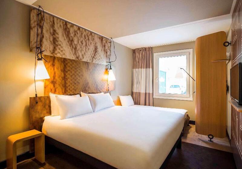 Superior Room, Ibis Schiphol Amsterdam Airport