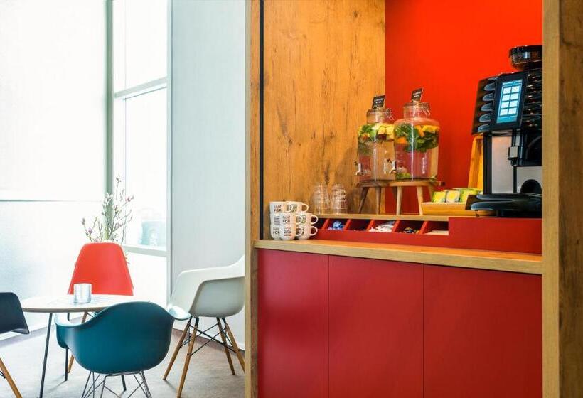 Superior Room, Ibis Schiphol Amsterdam Airport