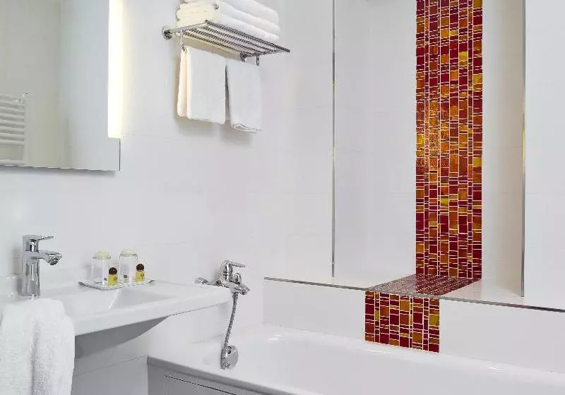 اتاق استاندارد, B&b Hotel Lille Villeneuve D Ascq Grand Stade