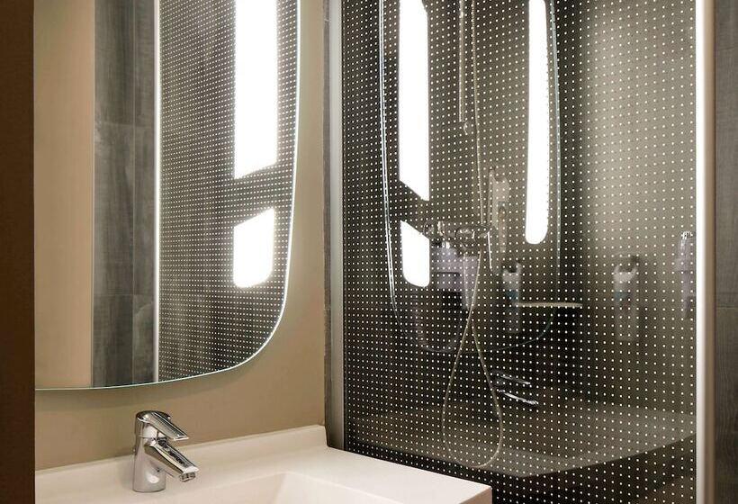 Номер Стандарт, Ibis Porto Gaia