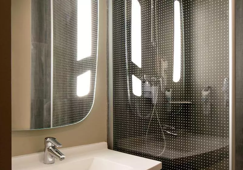 اتاق کلاسیک, Ibis Porto Gaia