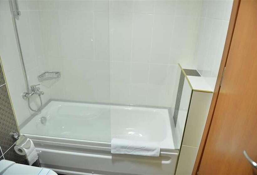 اتاق استاندارد, Inci