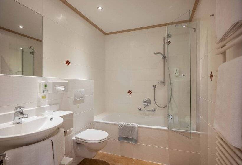 豪华房间, Jakobwirt