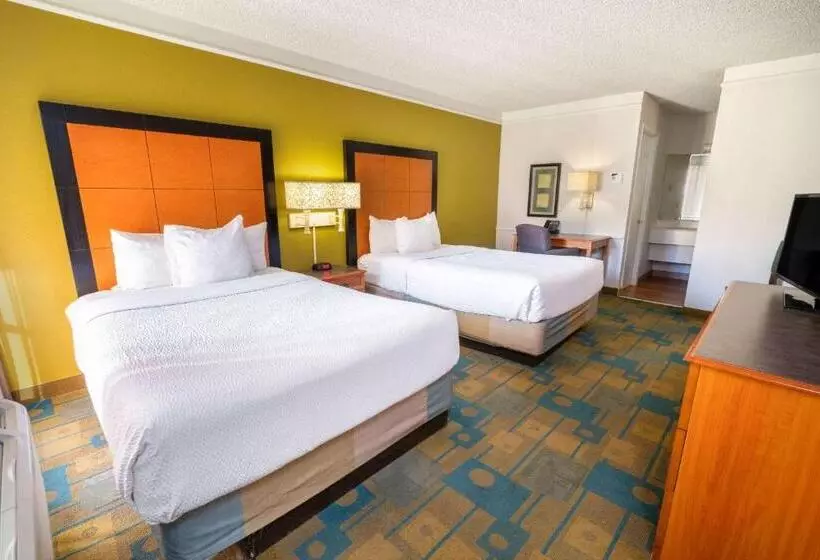 ２ダブルベッドのスタンダードルーム, La Quinta Inn By Wyndham Phoenix North