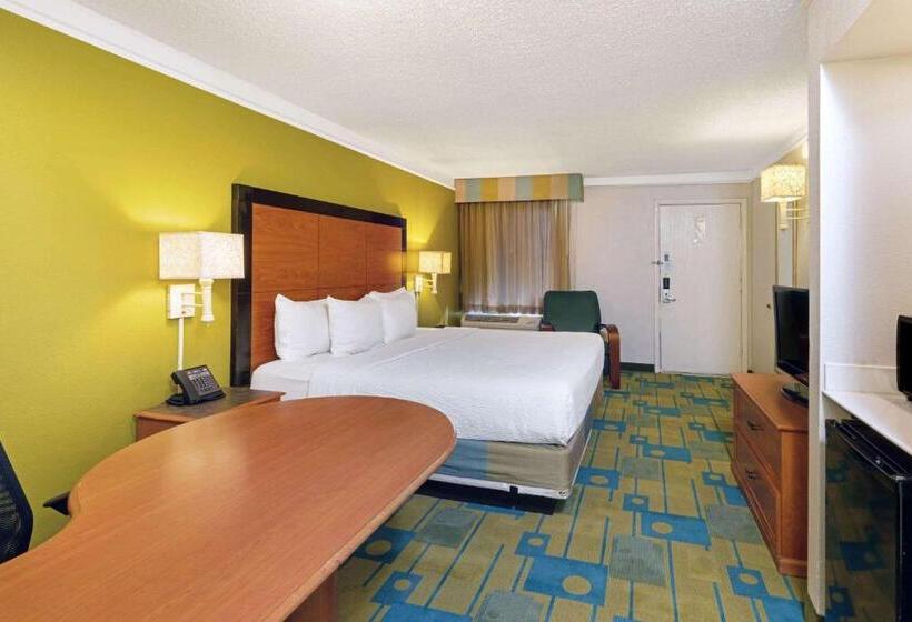 Номер Стандарт Кровать Кинг Адаптированный для Инвалидов, La Quinta Inn By Wyndham Phoenix North