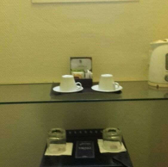 اتاق استاندارد یک نفره, Lafayette