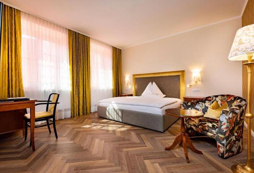 高级单人间, Parkhotel Graz   Traditional Luxury