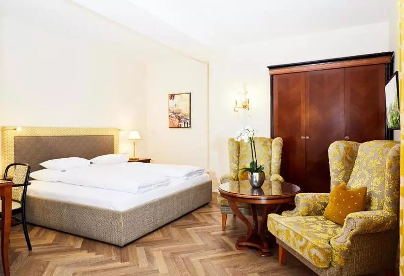 اتاق داخلی دلوکس, Parkhotel Graz Traditional Luxury