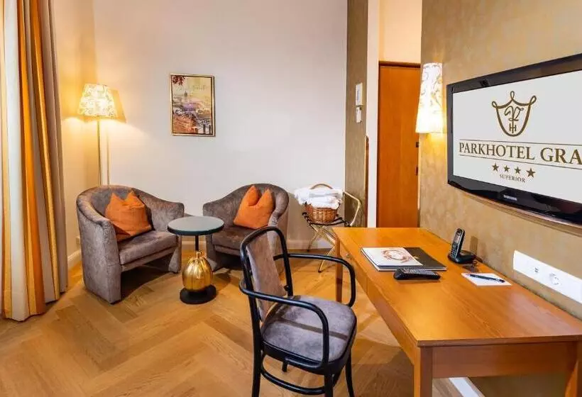 اتاق داخلی دلوکس, Parkhotel Graz Traditional Luxury