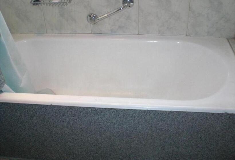 スタンダードトリプルルーム, Philippe Luxor