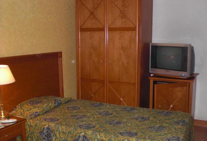 スーペリアールーム, Philippe Luxor