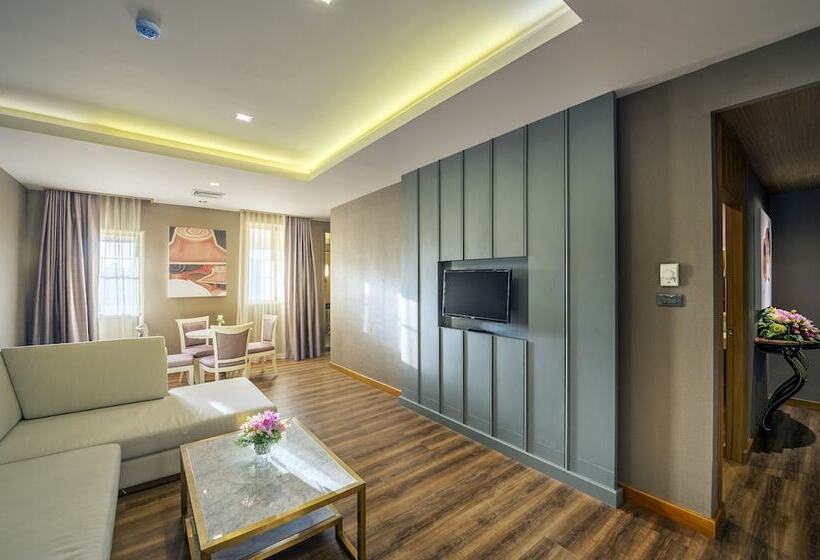 سوئیت 2 خوابه, Royal Rattanakosin Hotel Sha Plus