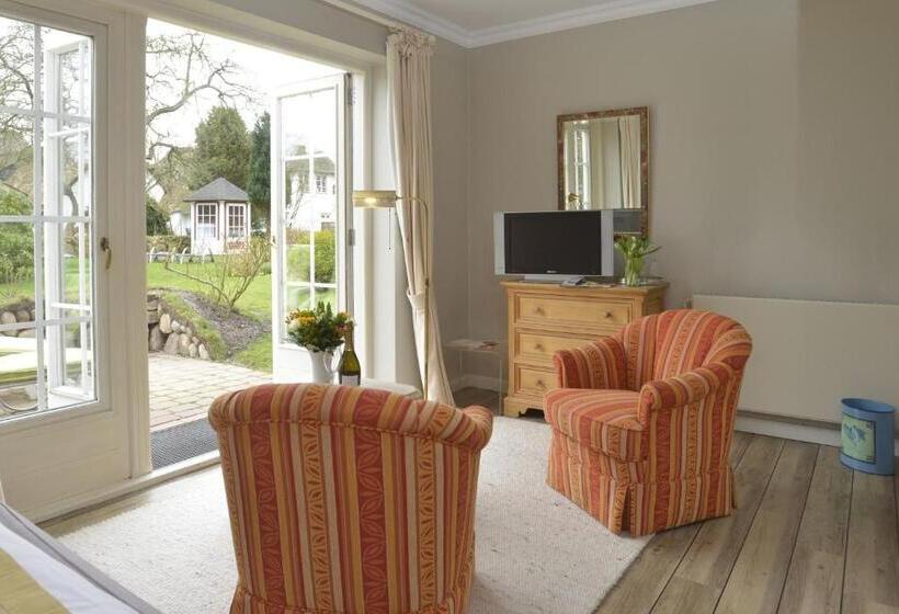 Номер Стандарт Вид на Сад, Seiler Hof Keitum Garni