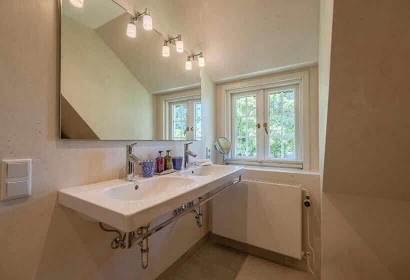 Полулюкс, Seiler Hof Keitum Garni