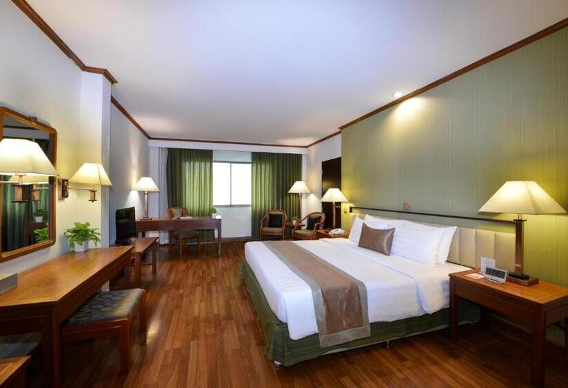 اتاق سوپریور با تخت بزرگ, Arawana Regency Park Sukhumvit