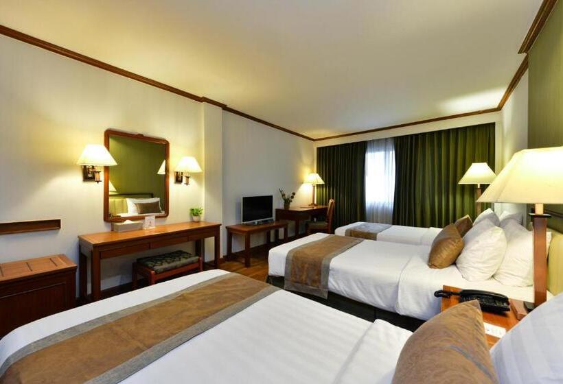 اتاق استاندارد سه نفره, Arawana Regency Park Sukhumvit
