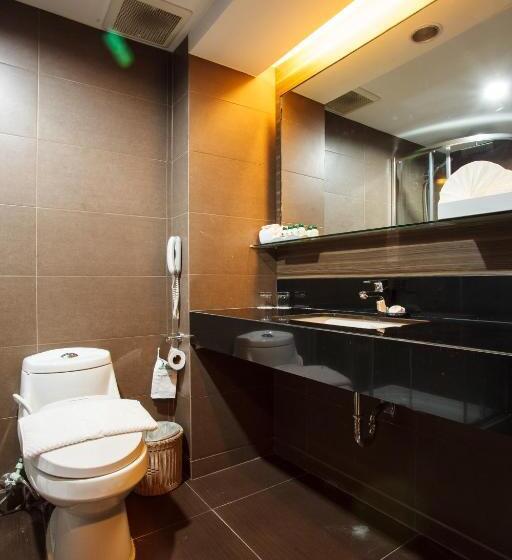 اتاق پرمیوم, Arawana Regency Park Sukhumvit