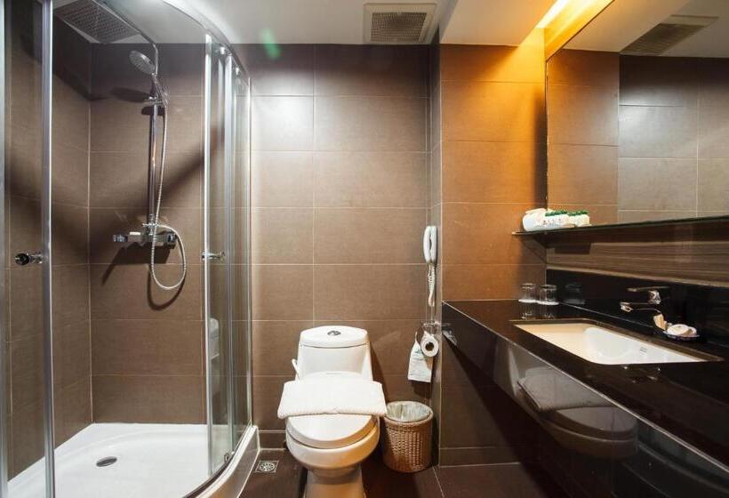 اتاق پرمیوم, Arawana Regency Park Sukhumvit