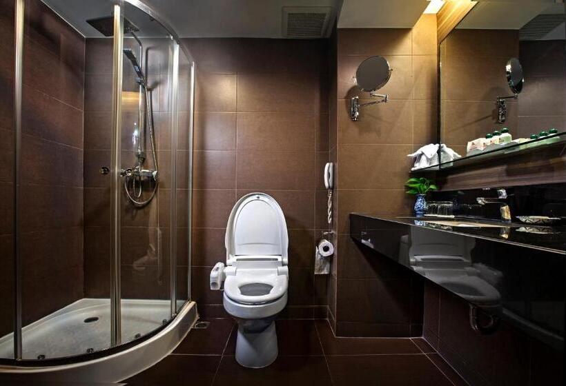 اتاق لوکس با تخت بزرگ, Arawana Regency Park Sukhumvit