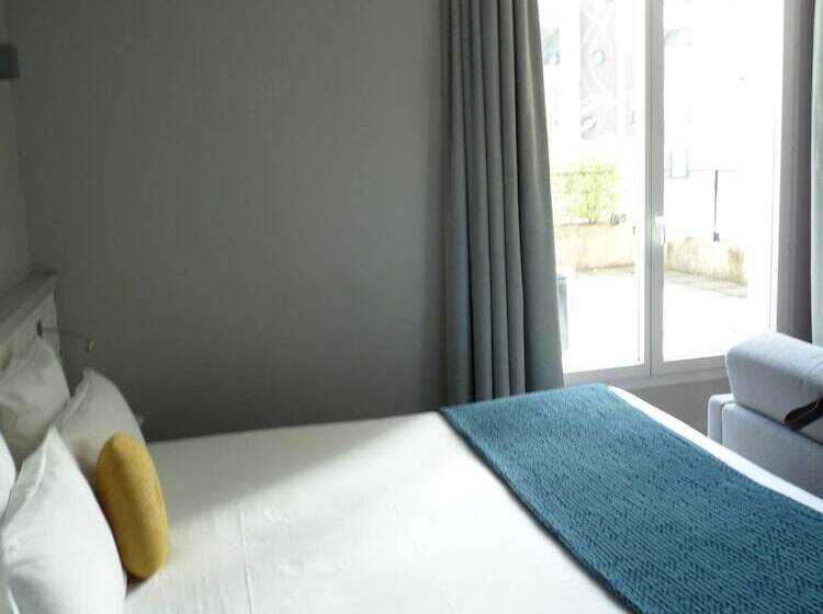 プレステージトリプルルーム, Atrium By Happyculture