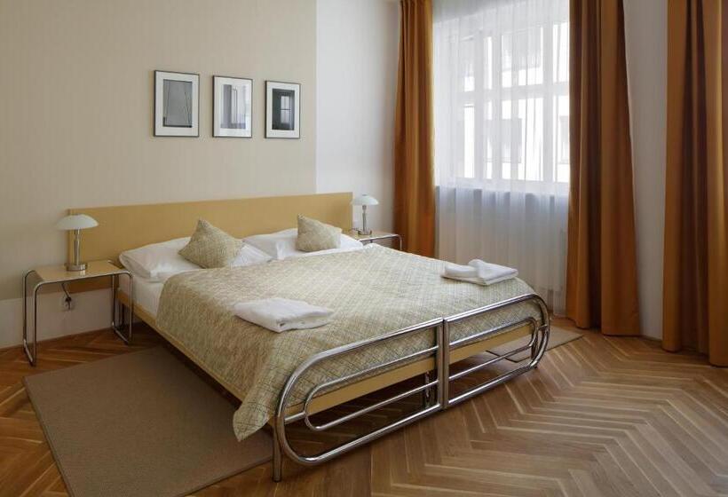 اتاق استاندارد, Axa