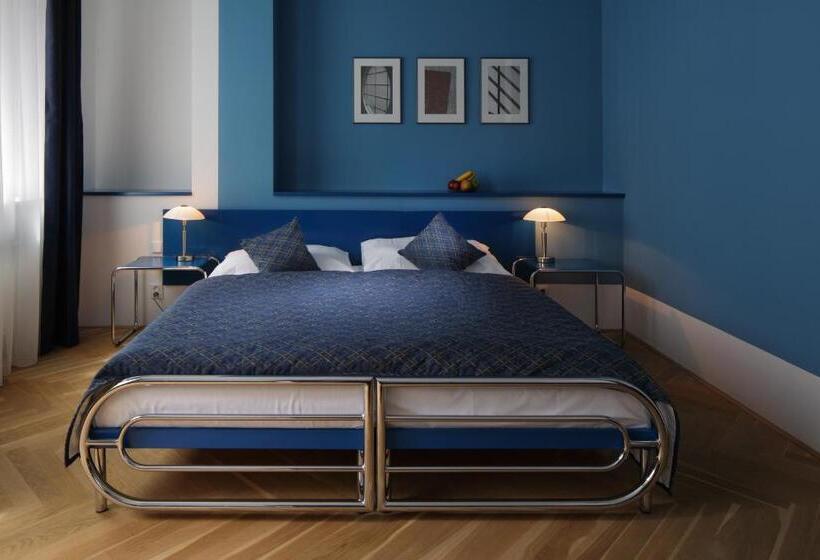 اتاق استاندارد یک نفره, Axa