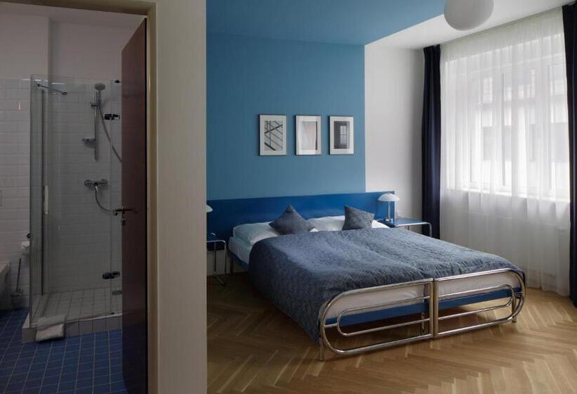 اتاق استاندارد, Axa