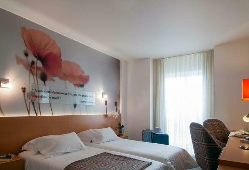 Номер Стандарт Индивидуальный, Estrela de Fatima