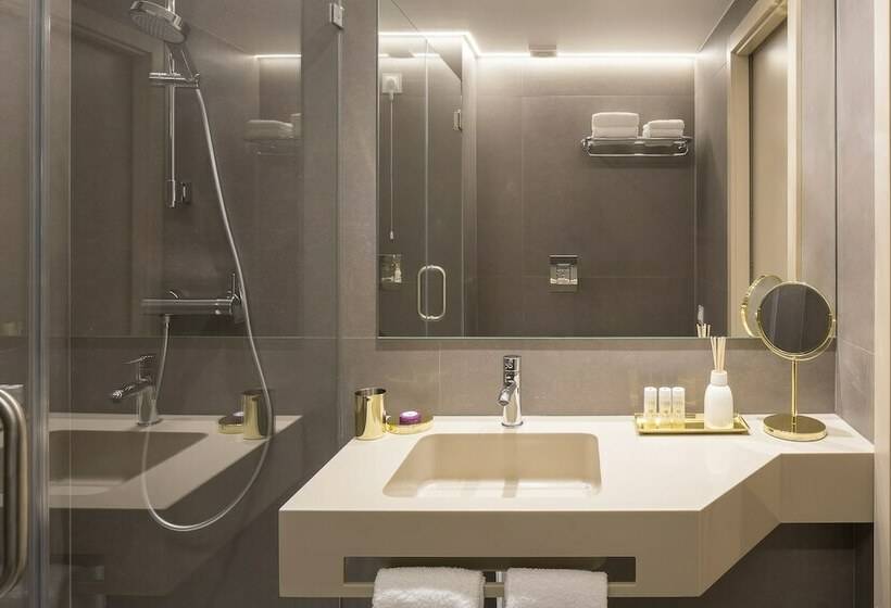 Номер Deluxe, Estrela de Fatima