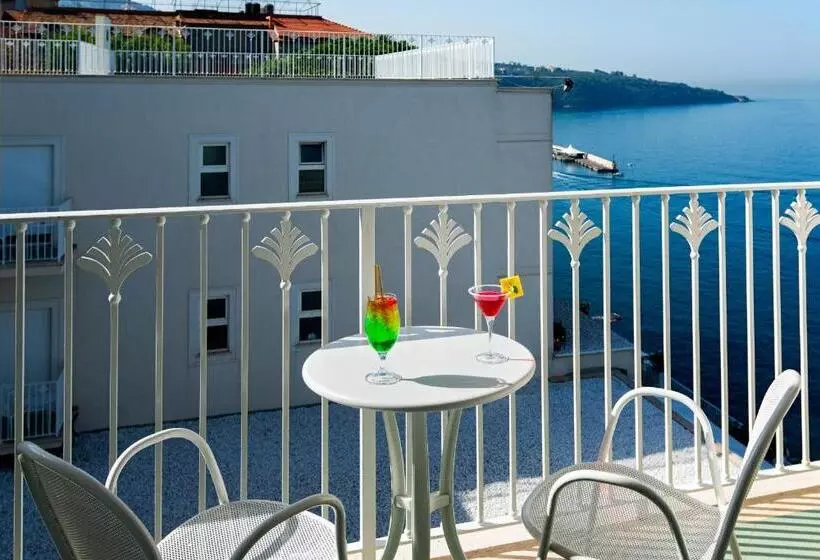 Superior-huone, Grand Hotel Riviera