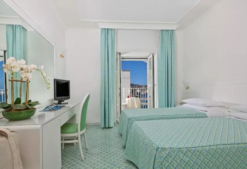 Superior-huone, Grand Hotel Riviera