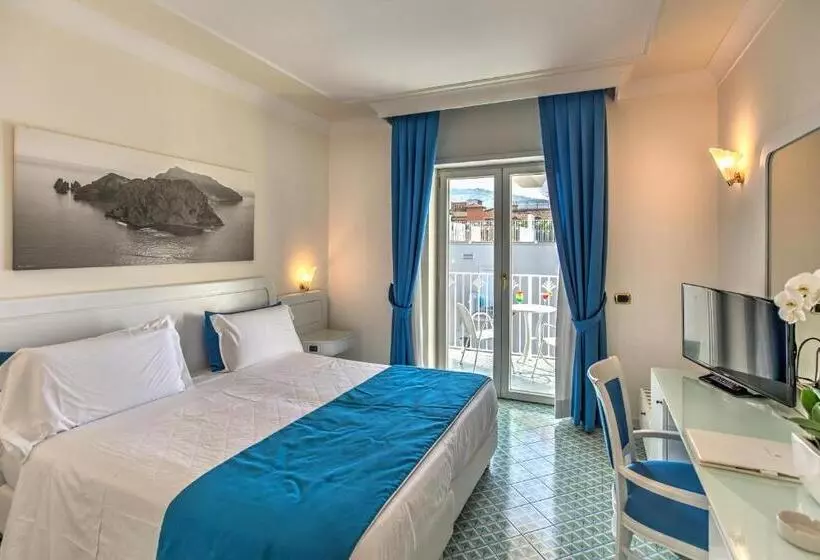 Superior-huone, Grand Hotel Riviera
