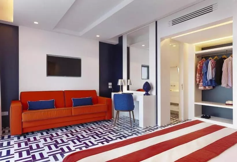 Deluxe-huone Merinäkymä, Grand Hotel Riviera