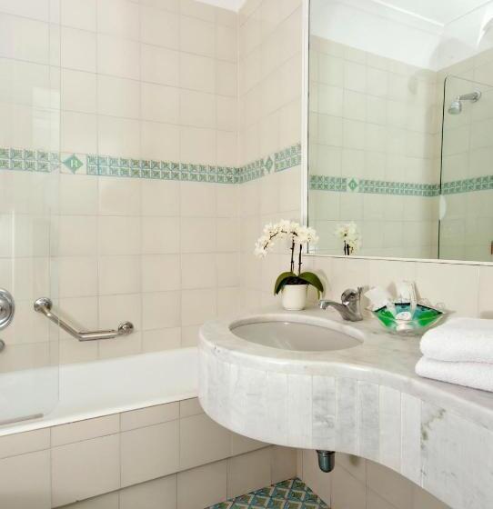 1階のスタンダードルーム, Grand Hotel Riviera