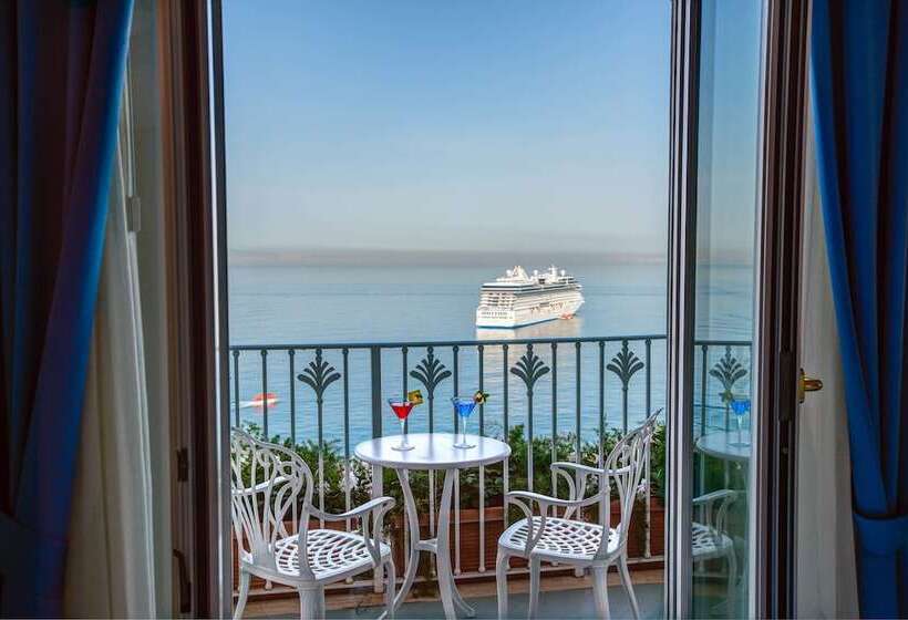 Номер Deluxe Вид на Море, Grand Hotel Riviera