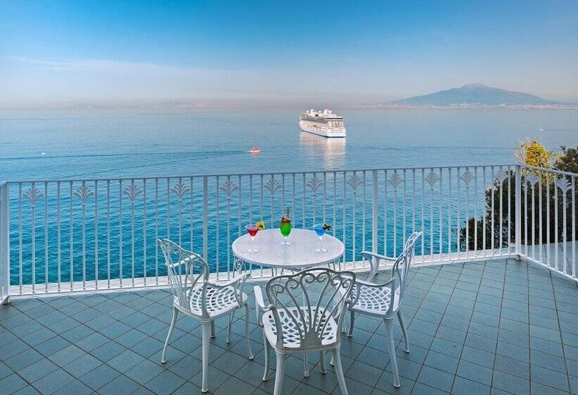 オーシャンビュージュニアスイート, Grand Hotel Riviera