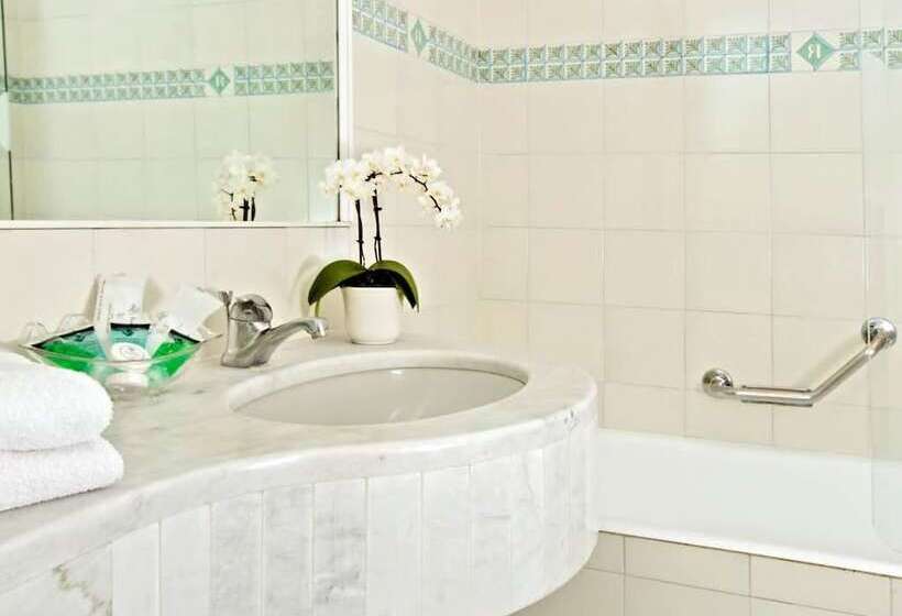 1階のスタンダードルーム, Grand Hotel Riviera