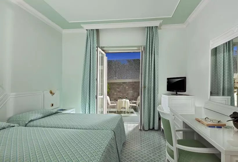 Standard-huone Pohjakerros, Grand Hotel Riviera