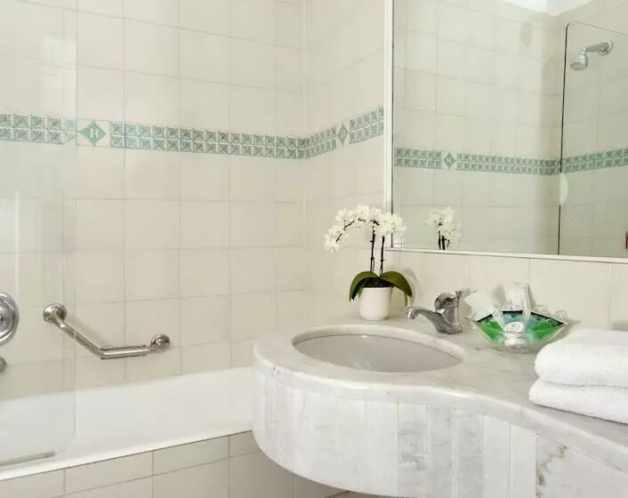 Standard Yhden Hengen Huone, Grand Hotel Riviera