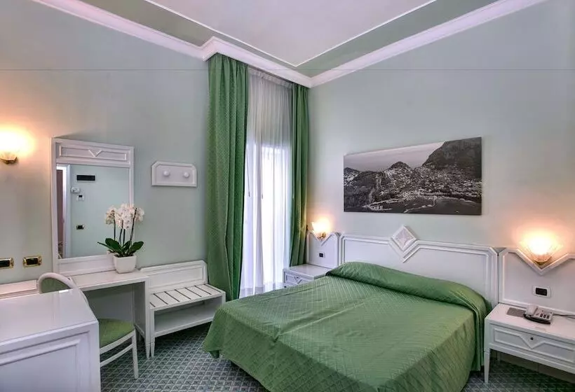 Standard Yhden Hengen Huone, Grand Hotel Riviera