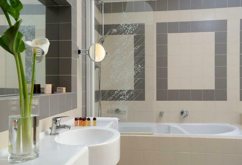 غرفة قياسية, Torino