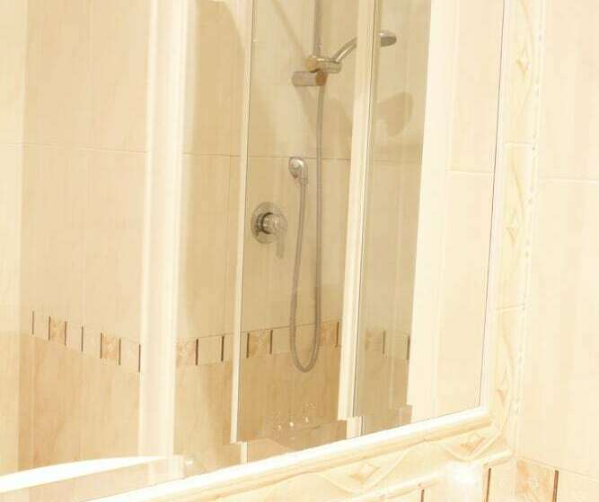 غرفة قياسية فردية, Torino