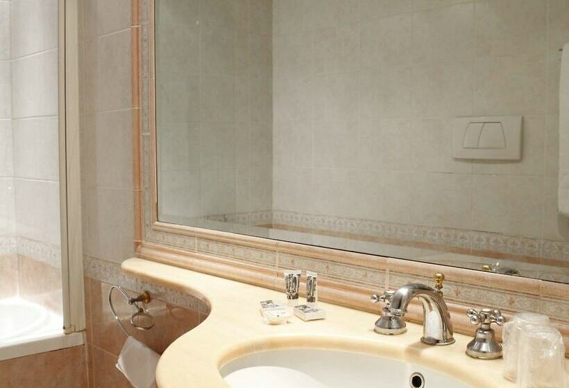 غرفة قياسية فردية, Torino